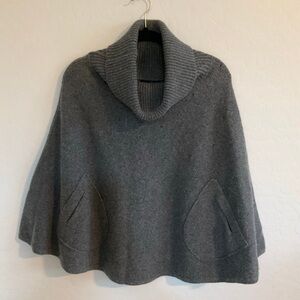 Gap gray turtleneck poncho sweater, XS